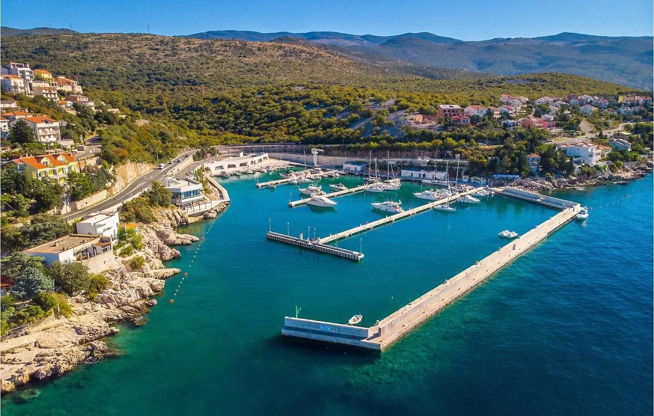 Nice Apartment In Novi Vinodolski With 2 Bedrooms And Wifi 0*,  Croatia